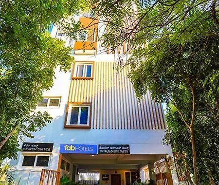 העיר בנגלור Hotel Sunroof Suites מראה חיצוני תמונה